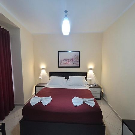 Haris Hotel Vlorë Eksteriør billede