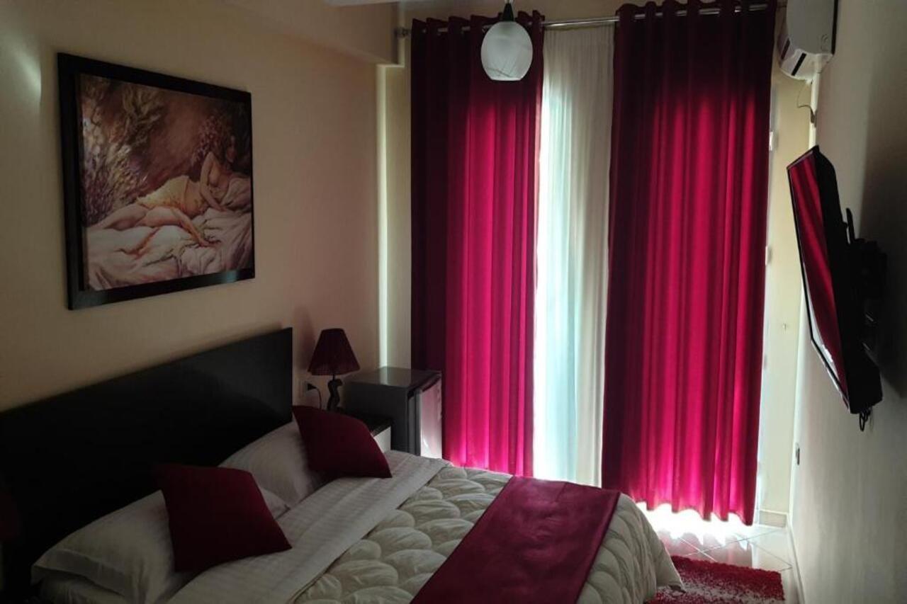 Haris Hotel Vlorë Eksteriør billede