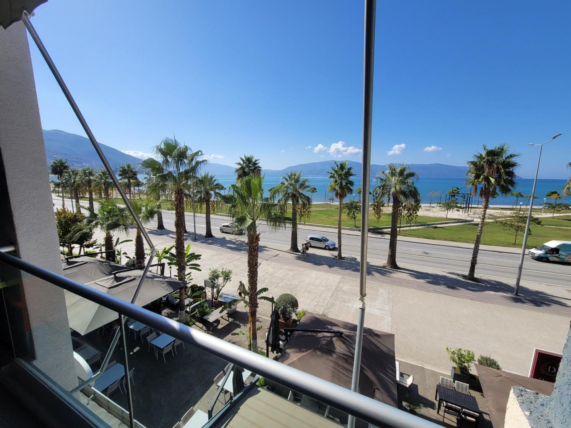 Haris Hotel Vlorë Eksteriør billede