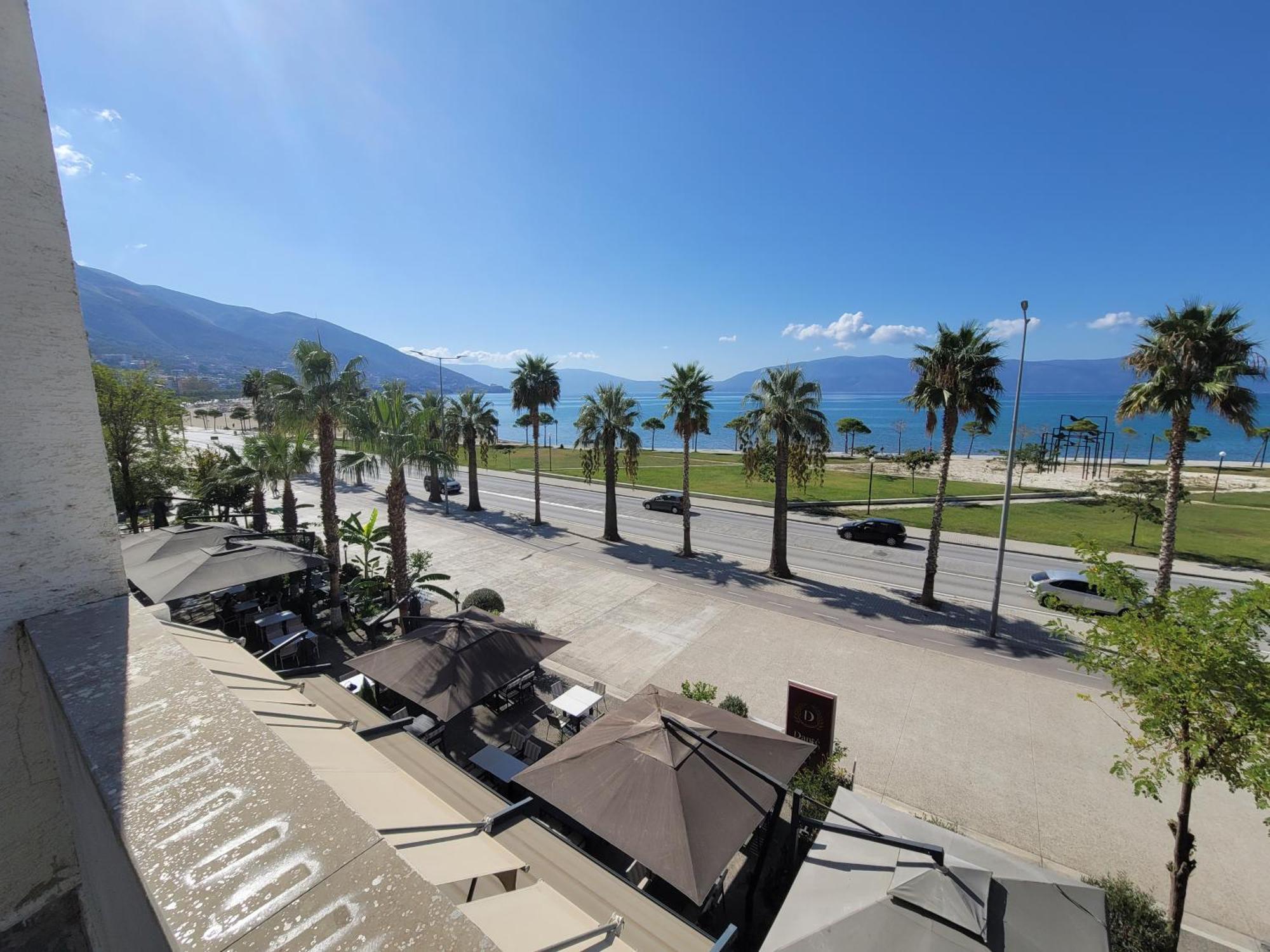 Haris Hotel Vlorë Eksteriør billede