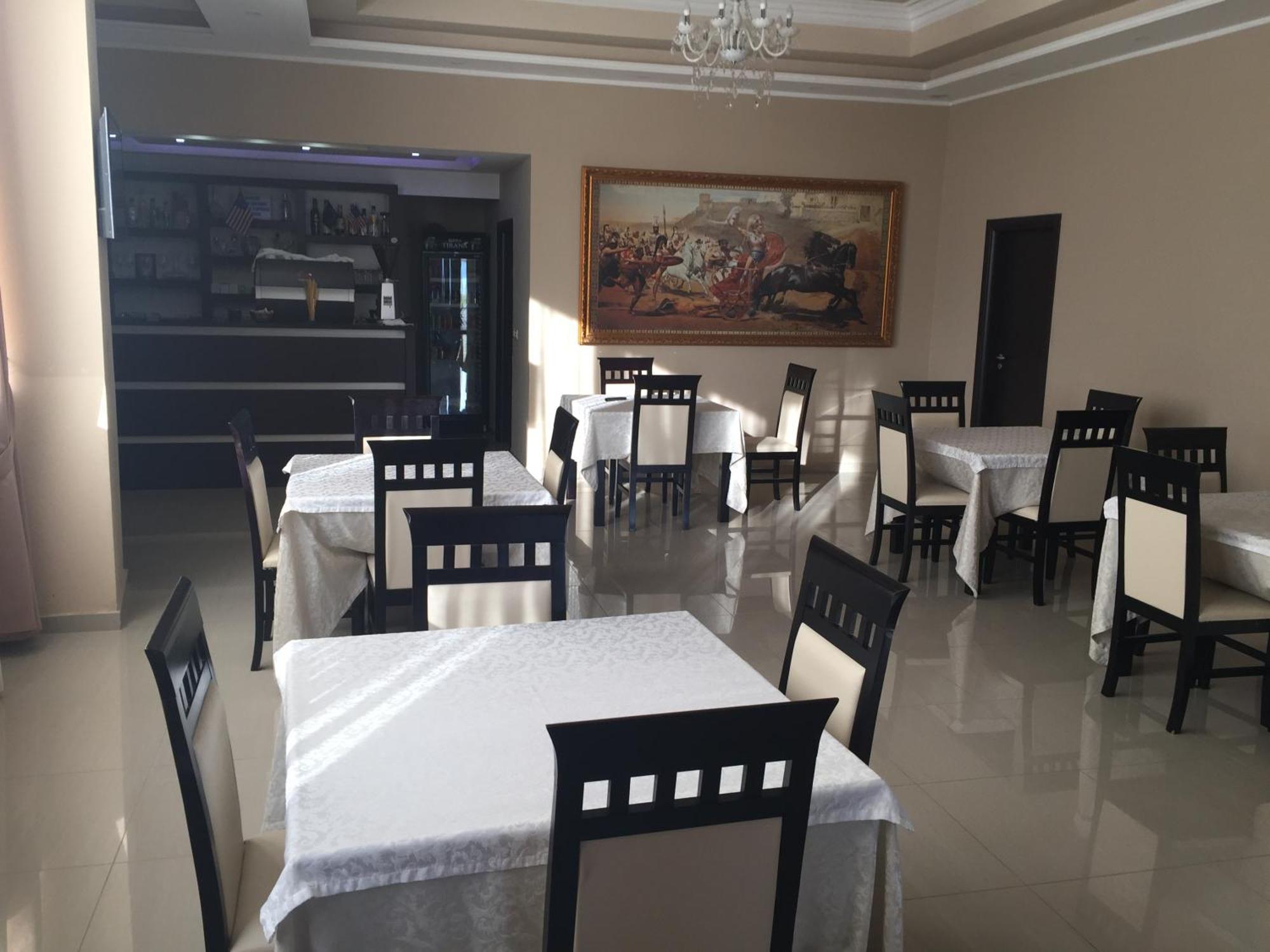 Haris Hotel Vlorë Eksteriør billede