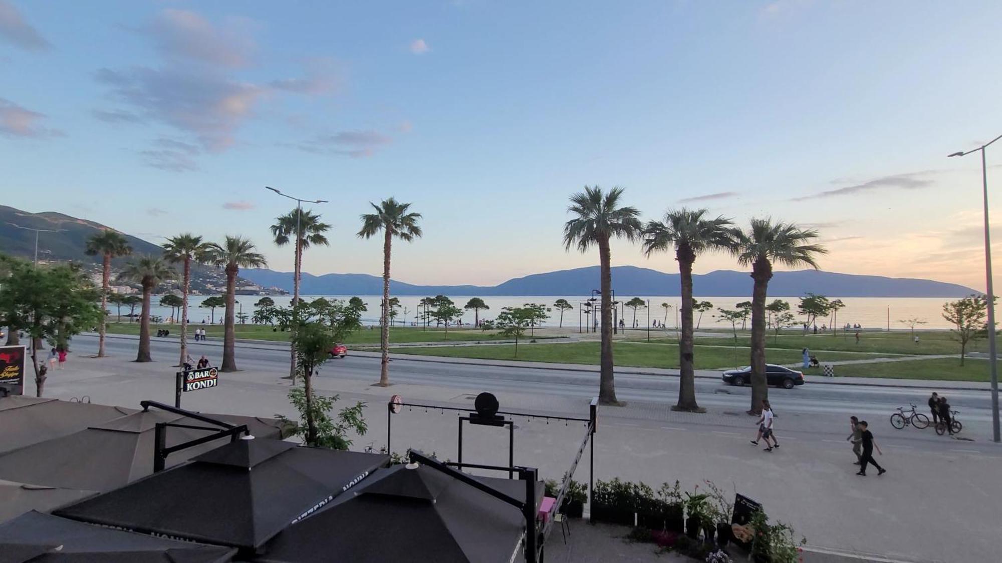 Haris Hotel Vlorë Eksteriør billede