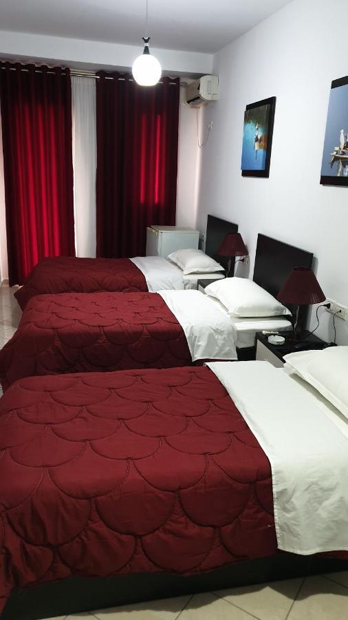 Haris Hotel Vlorë Eksteriør billede