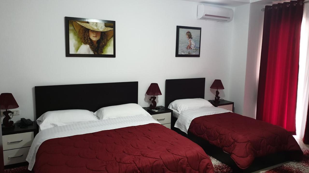 Haris Hotel Vlorë Eksteriør billede