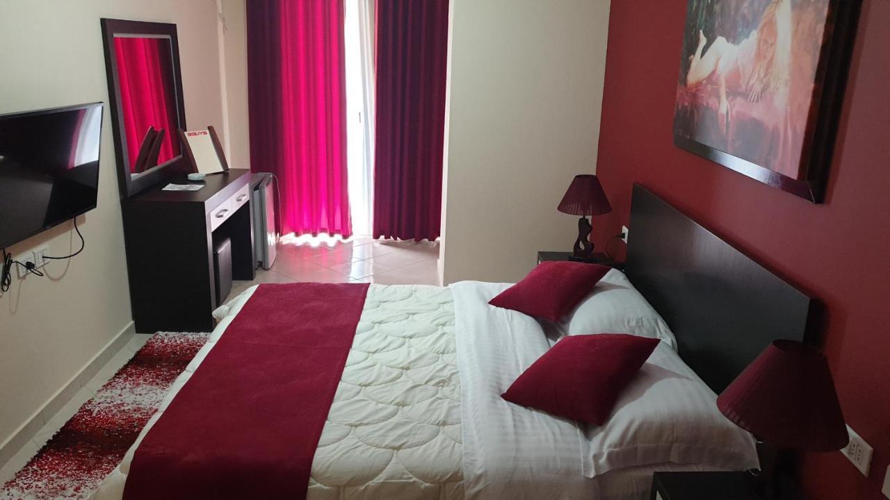 Haris Hotel Vlorë Eksteriør billede